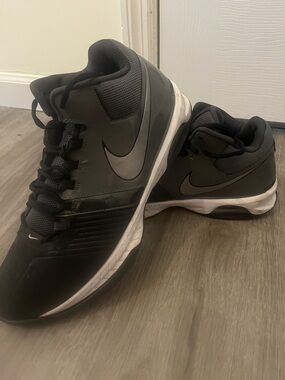 Nike Men’s Dark Gray and White Trainer Sneakers